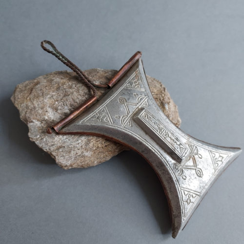 tuareg or bella aluminium amulet or tcherot with copper backside from mali
