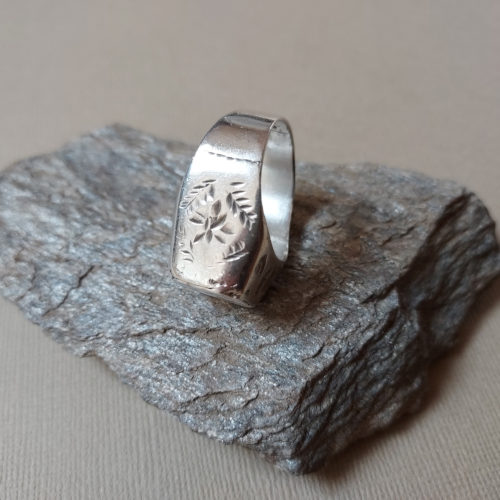 Old Tuareg silver ring with floral pattern from Mali.