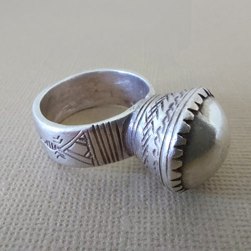 Tuareg decorated silver ring with from Mali.