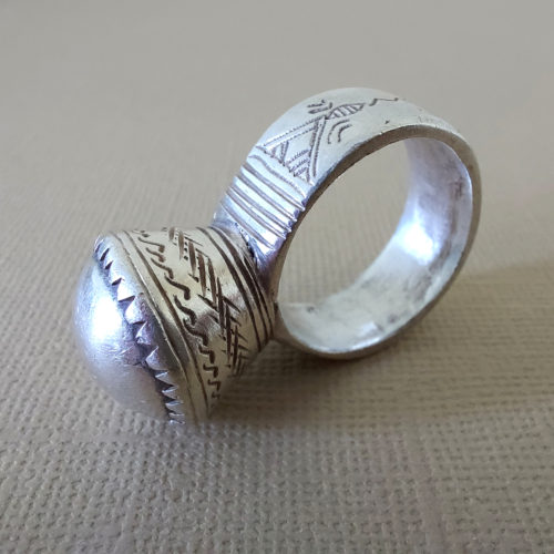 Tuareg decorated silver ring with from Mali.