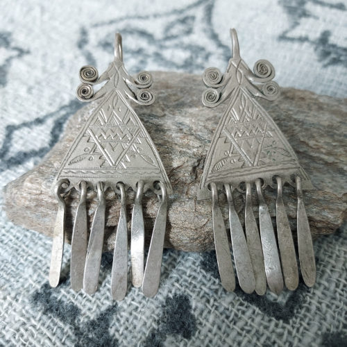 Tuareg silver decorated-earrings with scrollwork and dangles from Niger.