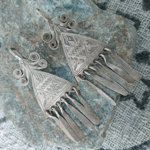 Tuareg silver decorated-earrings with scrollwork and dangles from Niger.