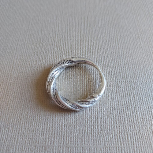 Tuareg unisex ring with fine pattern from Mali.