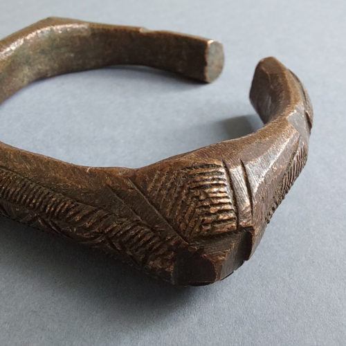 African Gurman bracelet in copper alloy from Niger.