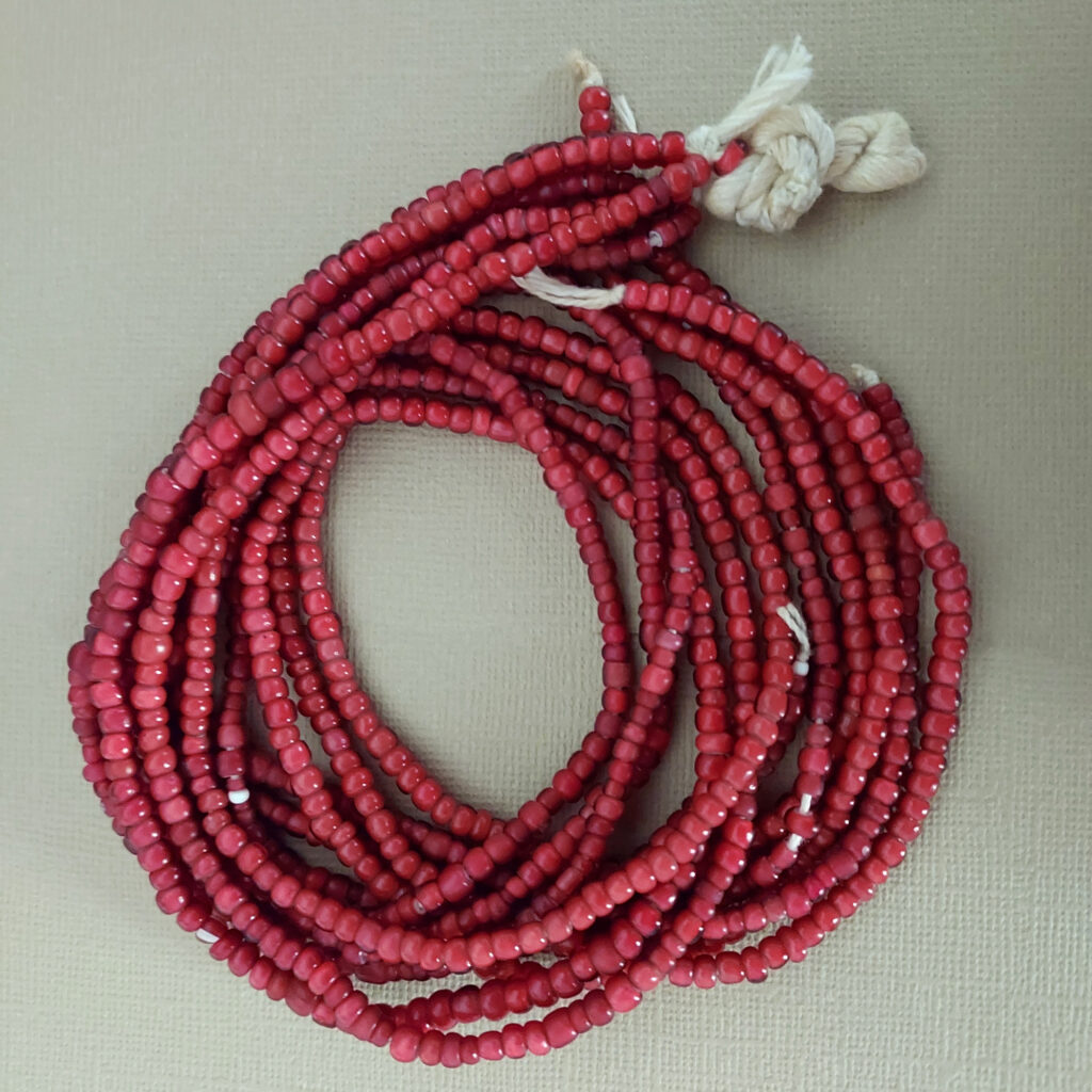 Venetian White Heart Beads - KAZAART