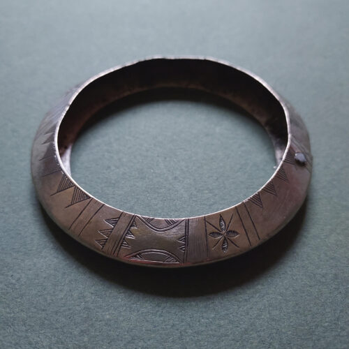 Tuareg bracelet or bangle with geometric pattern from Niger.