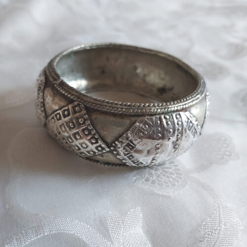 Old Moroccan silver Haratin bracelet with patina.