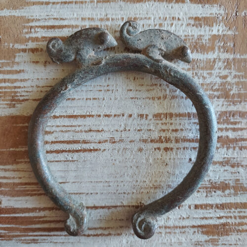 African metal bracelet with two chameleons.