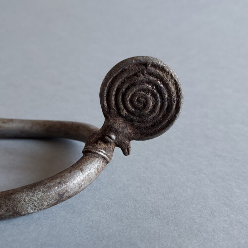 Bwa aluminium anklet or ankle bracelet of bird from Burkina Faso.