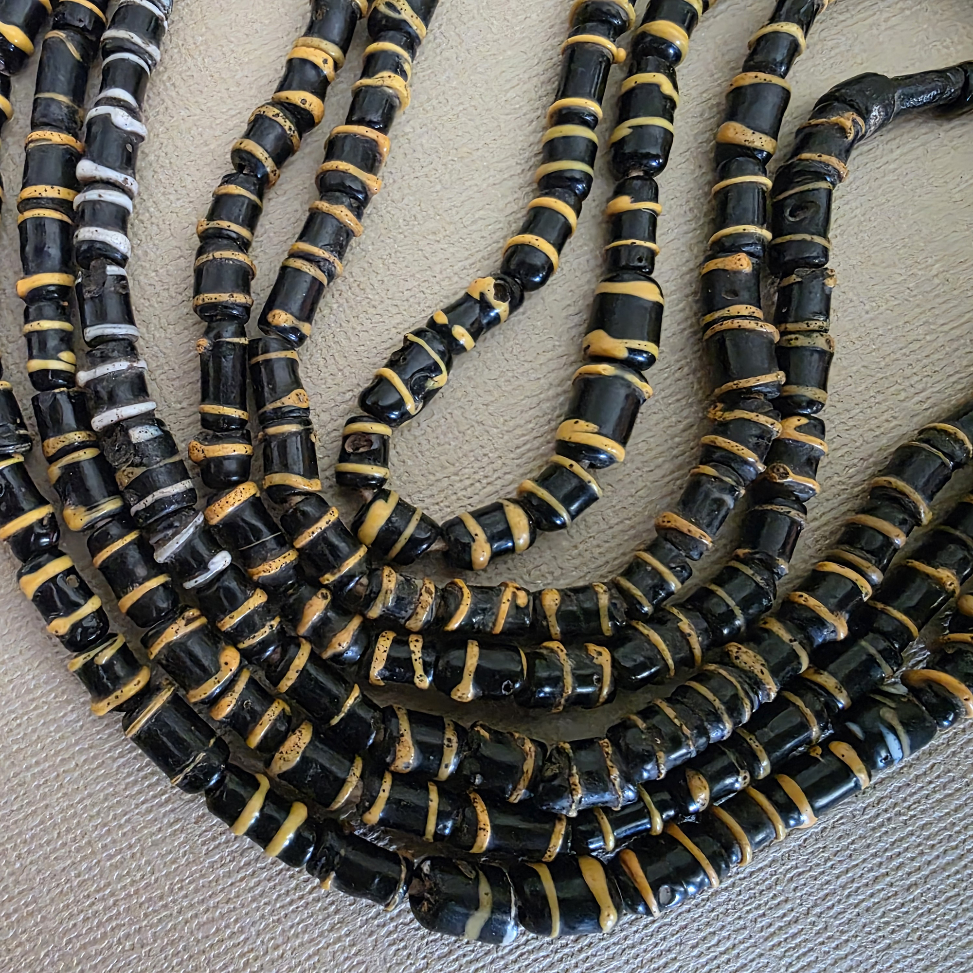 Venetian Black Beads with Yellow Trailing - Image 4