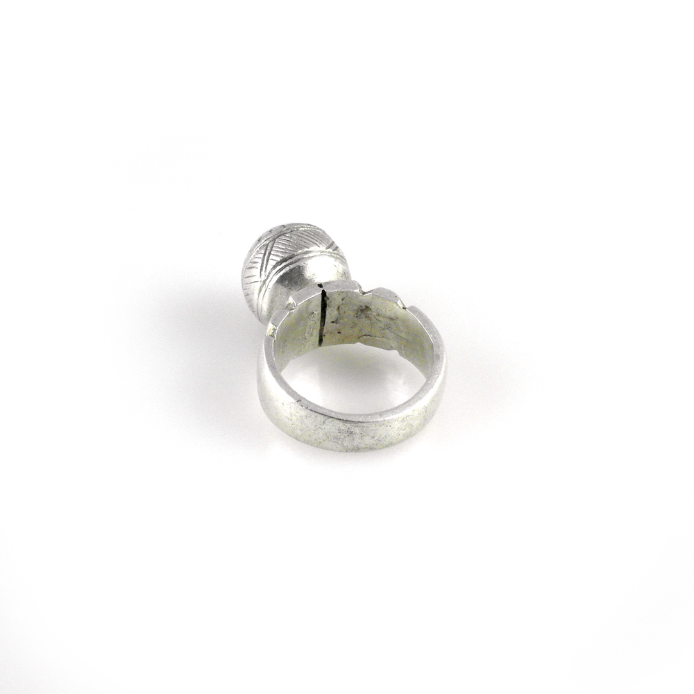 Fulani Silver Ring with Amulet Size 8 1/2, Mali - Image 4
