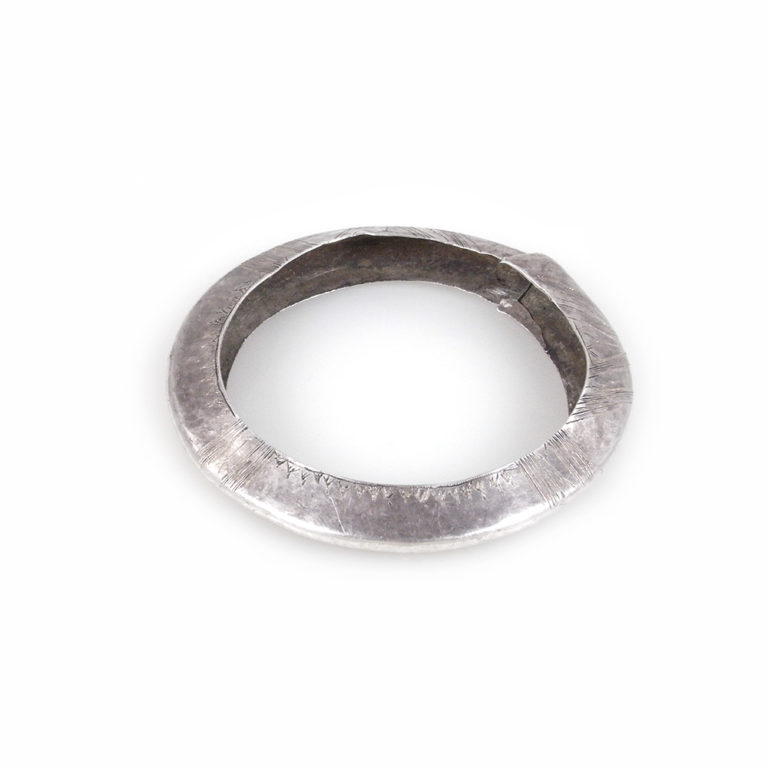 Tuareg Silver Takafat Bracelet Geometric Pattern, Niger - Image 2
