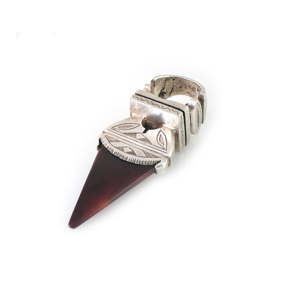 Tuareg Silver and Agate Statement Ring Size 9, Mali - Image 2