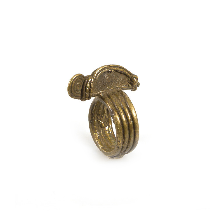 Old Lobi Bronze Ring of Chameleon, Burkina Faso - Image 4