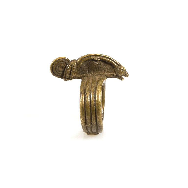 Old Lobi Bronze Ring of Chameleon, Burkina Faso - Image 3