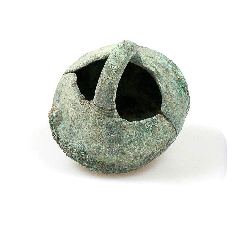 Majestic ancient Guimbala copper ring with vert de gris patina from Mali.