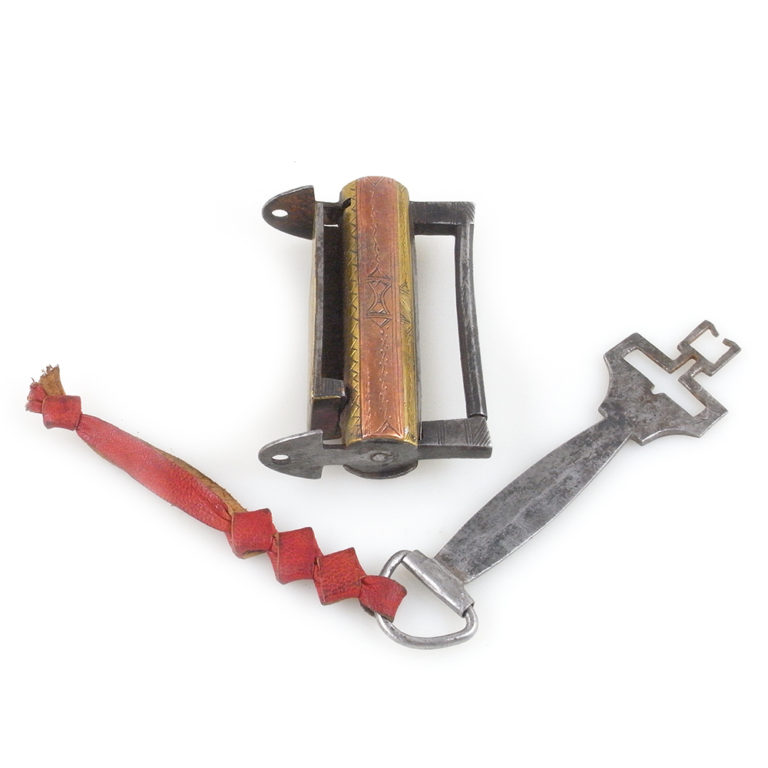 Tuareg Metal Lock and Key Tamask N'Asrou, Niger - Image 2