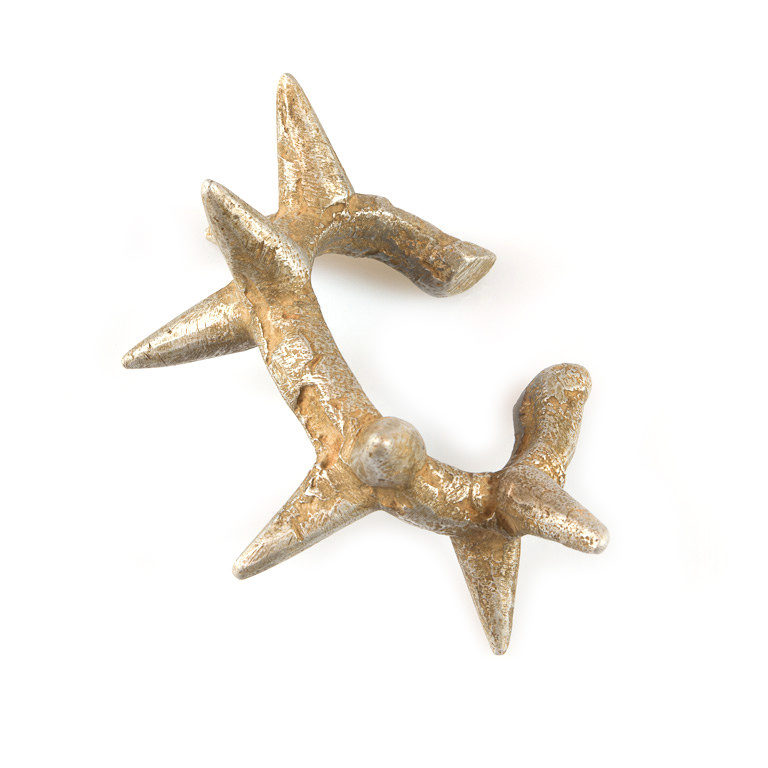 Bobo aluminium bracelet with spikes from Burkina Faso.