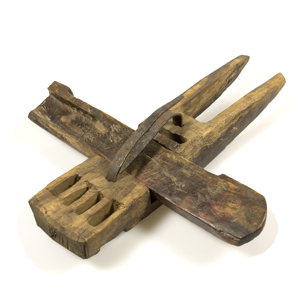 Dogon Wood Door Bolt of Walu Antelope, Mali - Image 5