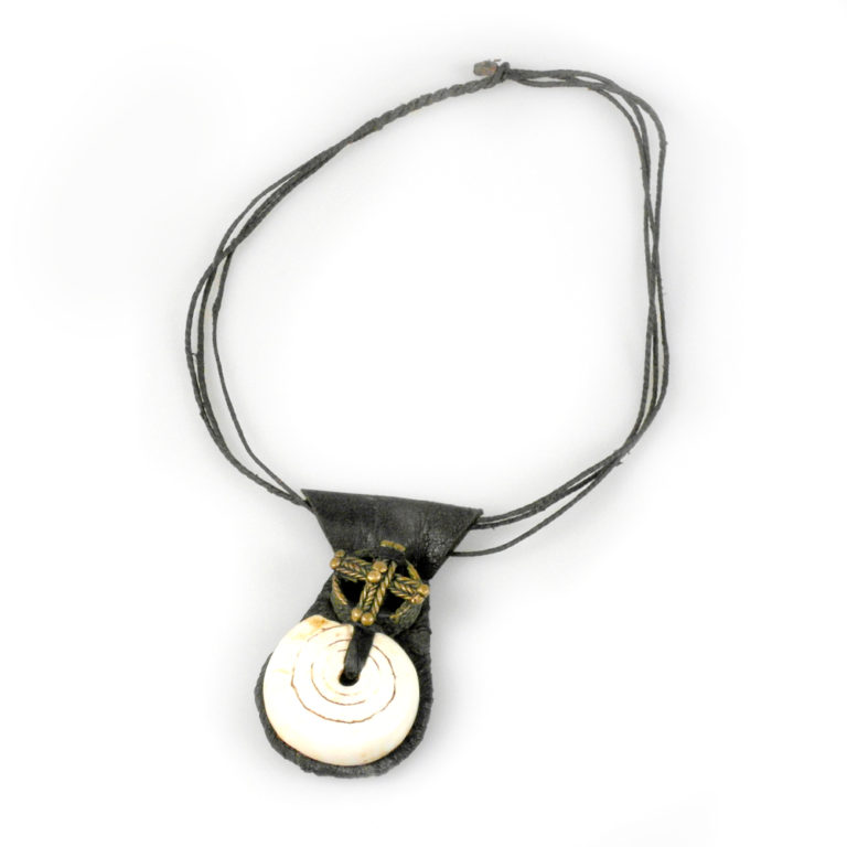 Tuareg Conch Shell and Leather Necklace, Mali - Image 6